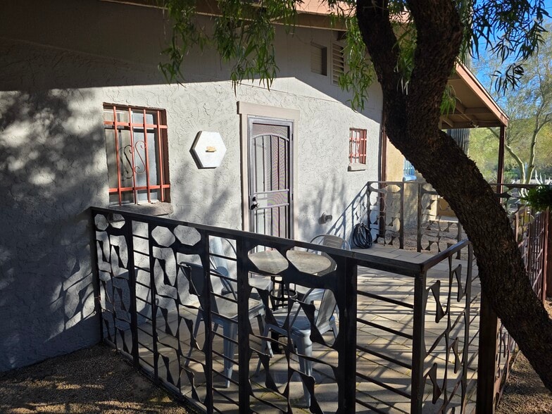 More Photos Of 37234 N Cave Creek Rd, Cave Creek Office For Sale