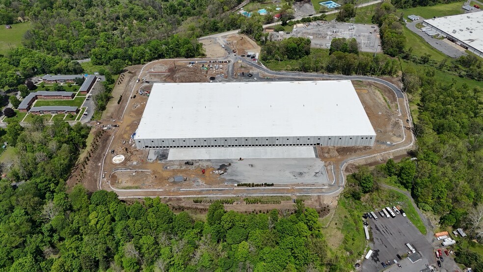 Primary Photo Of 120 Manunka Chunk Road, Belvidere Distribution For Lease