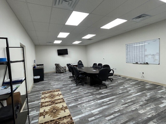 More Photos Of 2307 Stafford Blvd, Pecos Industrial For Lease