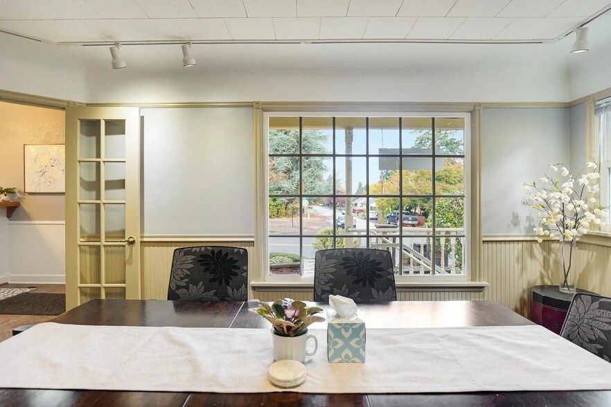 More Photos Of 1230 Fairview Ave SE, Salem Office For Sale