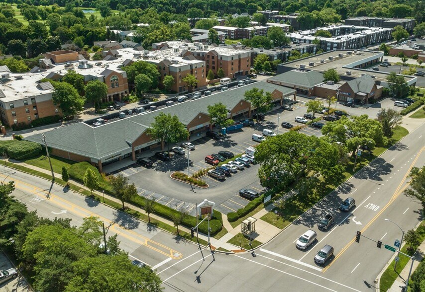 Primary Photo Of 50-126 Skokie Blvd, Wilmette Storefront For Sale