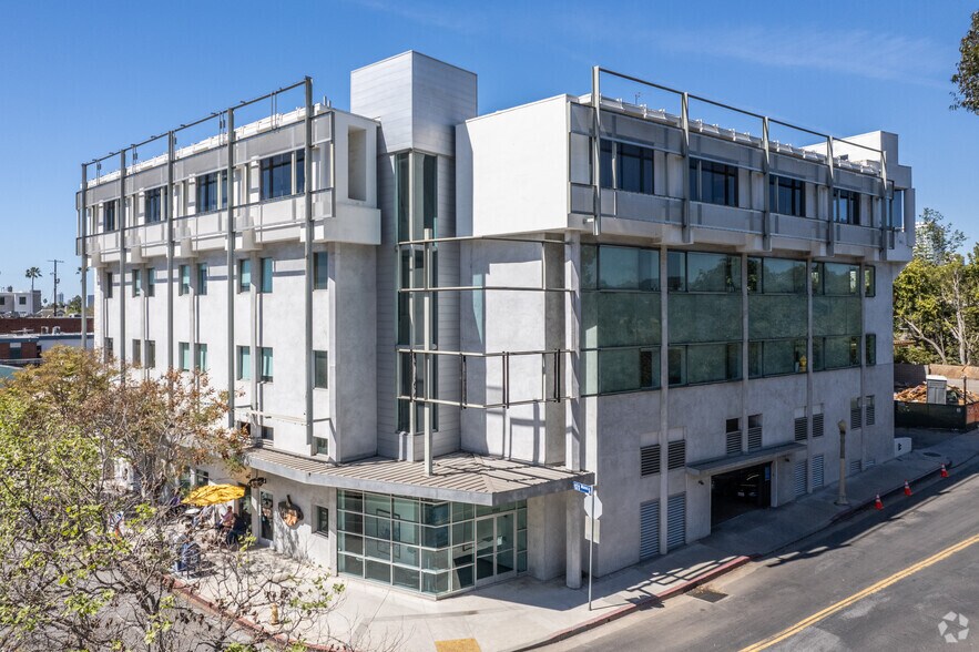 More Photos Of 10203 Santa Monica Blvd, Los Angeles Office For Lease