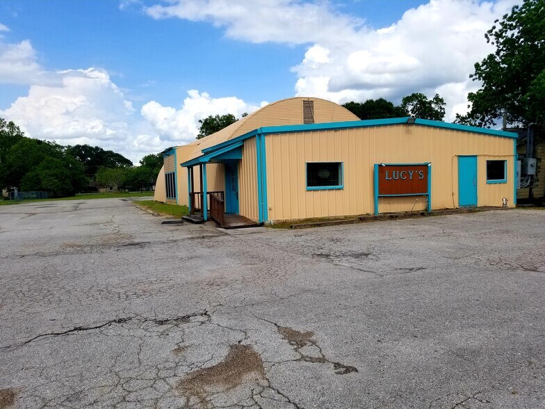 More Photos Of 1017 S Columbia Dr, West Columbia Restaurant For Sale