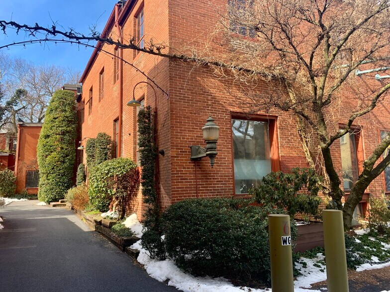 More Photos Of 226 N Arch St, Lancaster Loft Creative Space For Lease