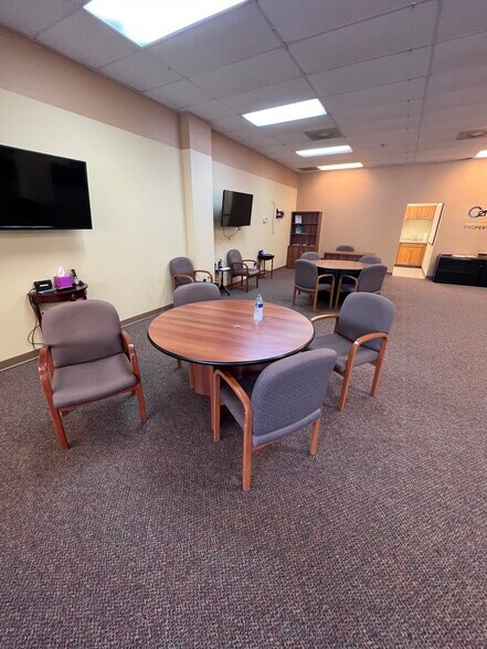 More Photos Of 2000 Sam Rittenberg Blvd, Charleston Office For Lease