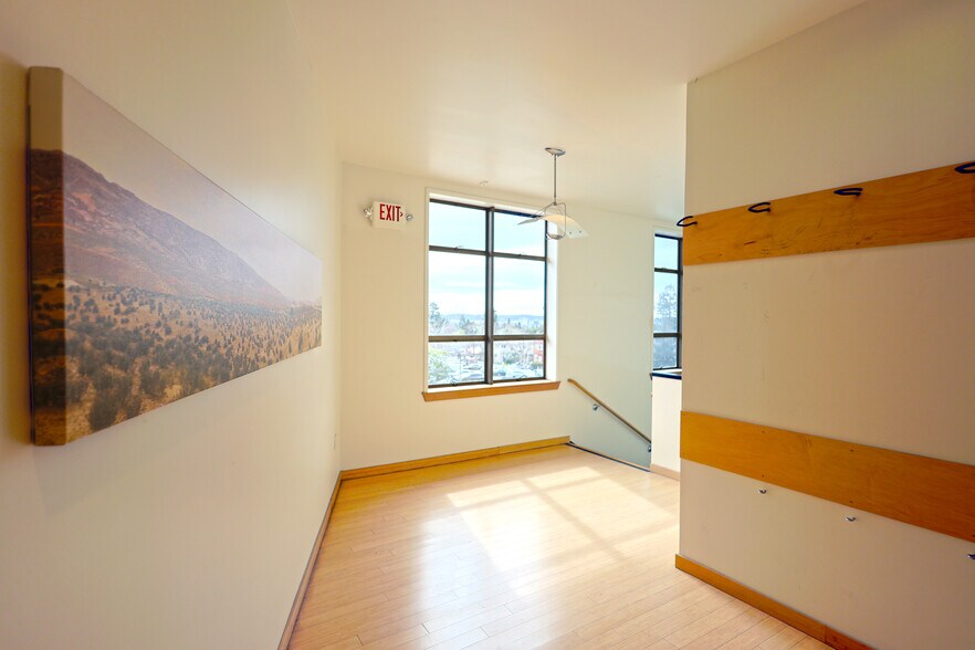 More Photos Of 2095 Rose St, Berkeley Office For Lease