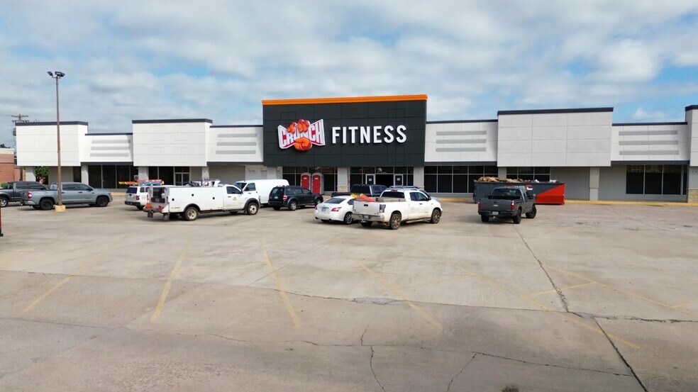 More Photos Of 7511-7525 SE 15th St, Midwest City Unknown For Lease