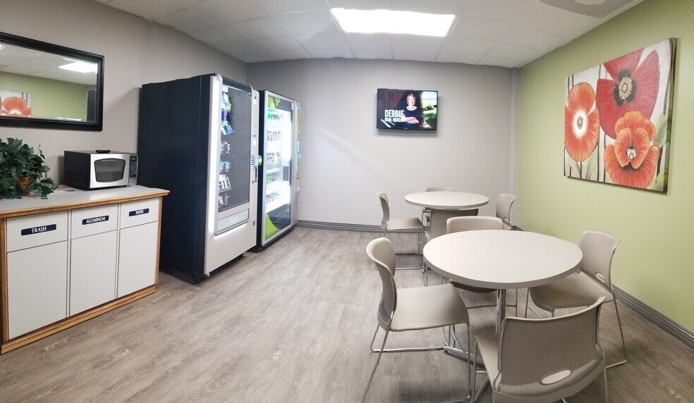 More Photos Of 3601 SW 29th St, Topeka Office For Lease