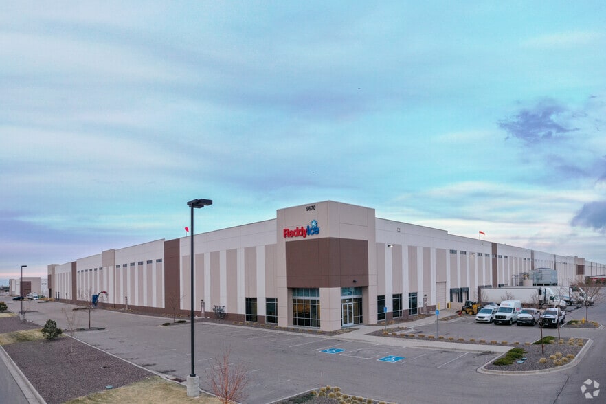 More Photos Of 9650-9690 E 40th Ave, Denver Distribution For Lease
