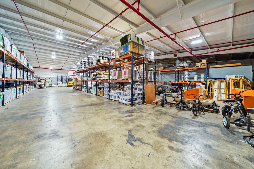 More Photos Of 12114 S Pipeline Rd, Euless Industrial For Lease