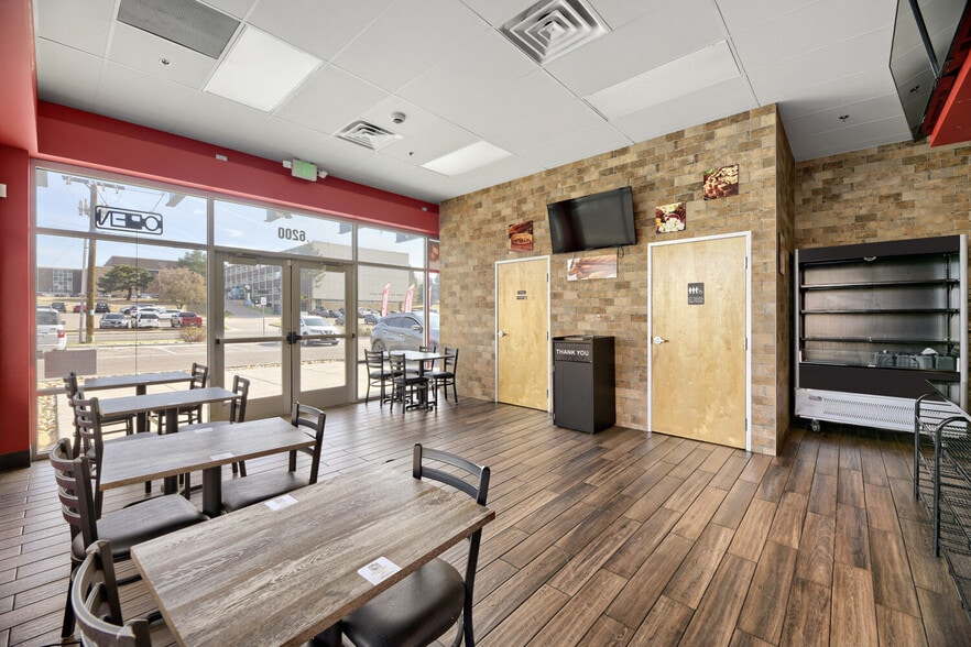 More Photos Of 6200 Leetsdale Dr, Denver Storefront For Lease