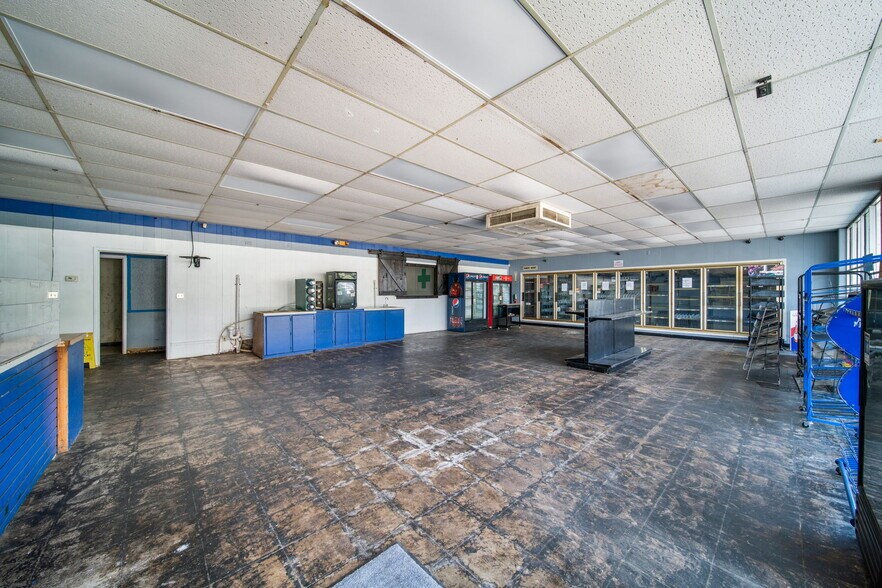 More Photos Of 2323 Holly Rd, Claremore Convenience Store For Sale