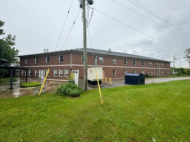 More Photos Of 725 Gibralter St, Norfolk Flex For Sale