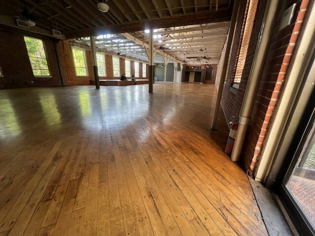 More Photos Of 315 W Solomon St, Griffin Office For Sale