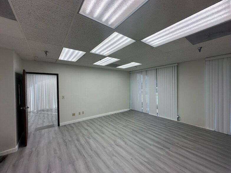 More Photos Of 12010 Bloomfield Ave, Santa Fe Springs Warehouse For Lease