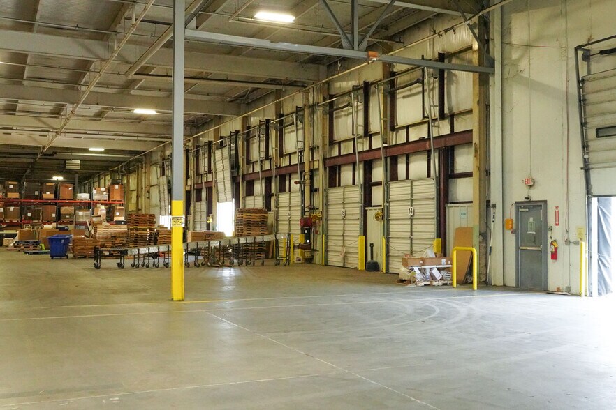 More Photos Of 400 Kellys Creek Rd, Rabun Gap Warehouse For Lease