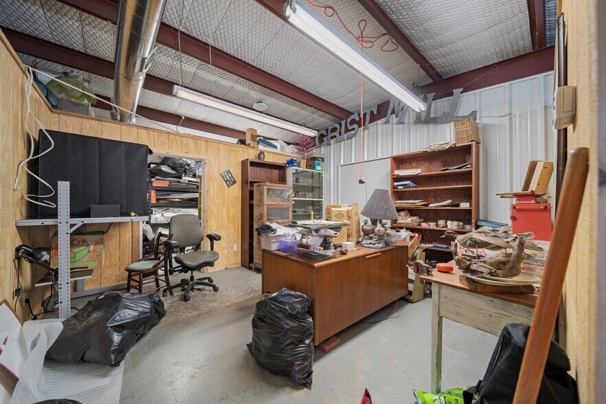 More Photos Of 8775 Highway 290 E, Chappell Hill Self Storage For Sale