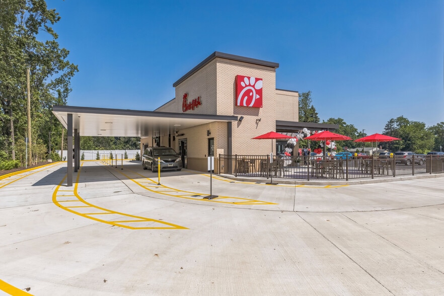 Primary Photo Of 301 US-130, Cinnaminson Fast Food For Sale