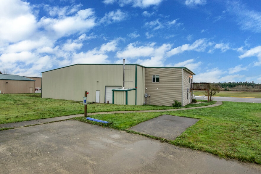 More Photos Of 191 Airport Rd, Port Townsend Airplane Hangar For Sale