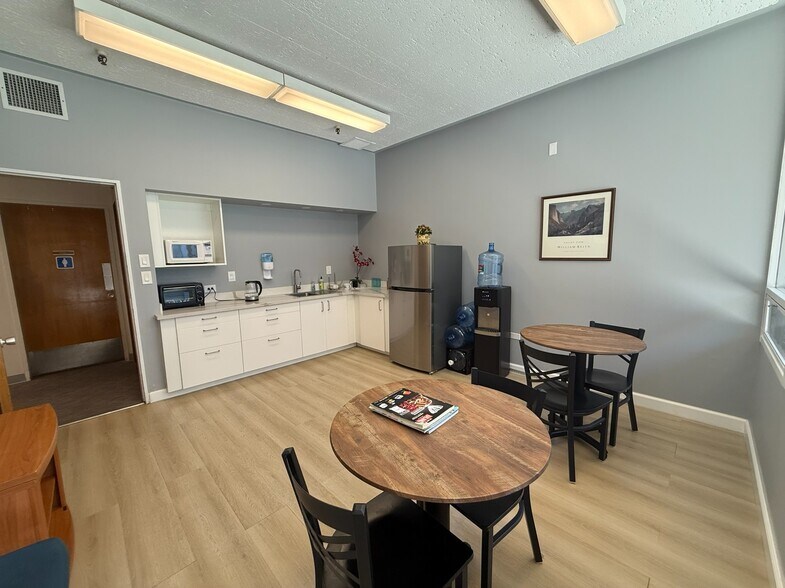 More Photos Of 2411 Old Crow Canyon Rd, San Ramon Showroom For Lease