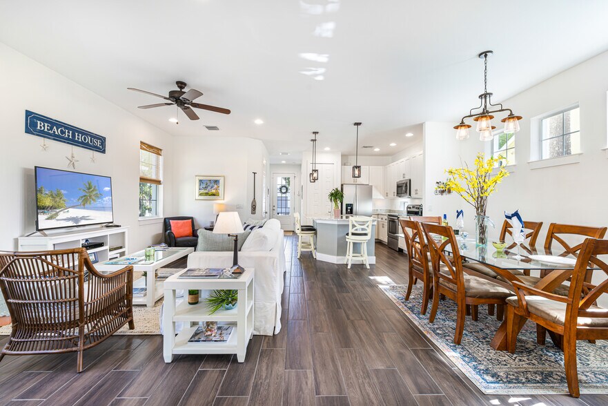 More Photos Of 2974 Van Buren Ave, Naples Storefront Retail Residential For Sale