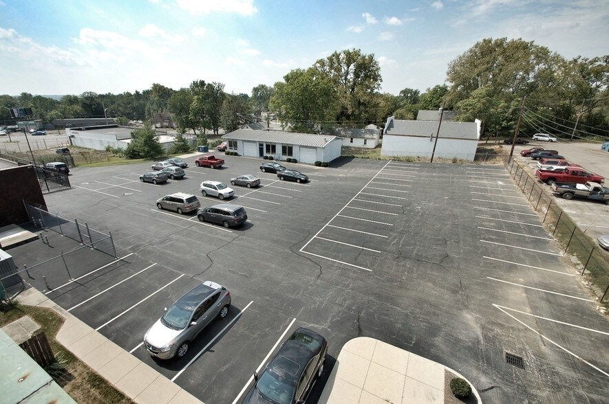 More Photos Of 3199 Klepinger Rd, Dayton Office For Lease
