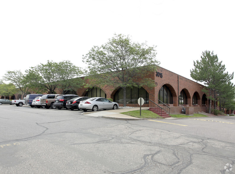 Primary Photo Of 3005 S Parker Rd, Aurora Office For Lease