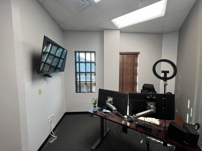 More Photos Of 3410 Henderson Blvd W, Tampa Office For Lease