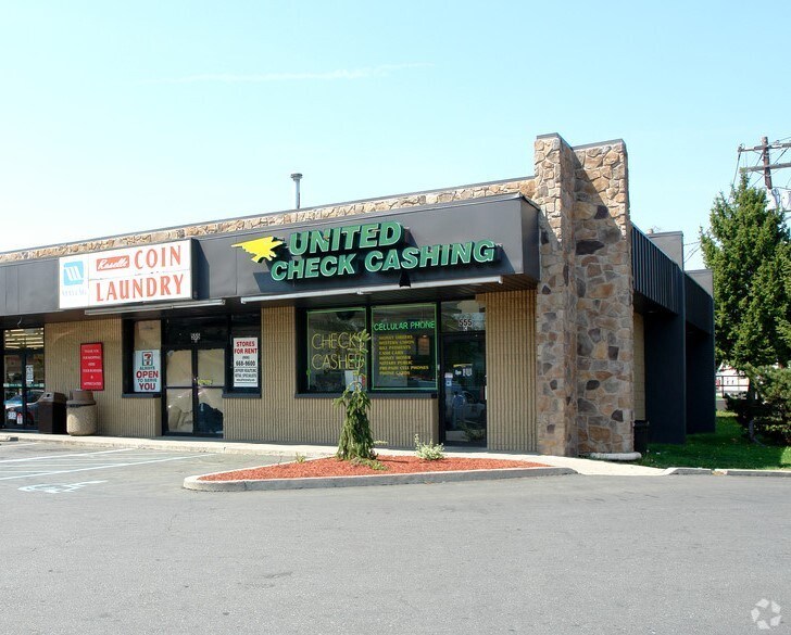 More Photos Of 555 E 1st Ave, Roselle General Retail For Sale