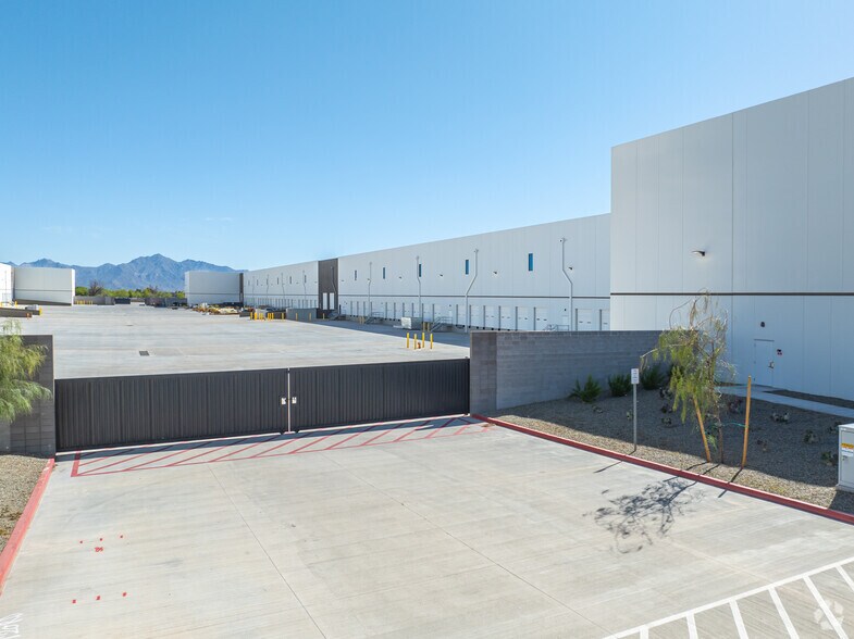 More Photos Of SEC 99th Avenue & Buckeye Rd, Tolleson Unknown For Lease