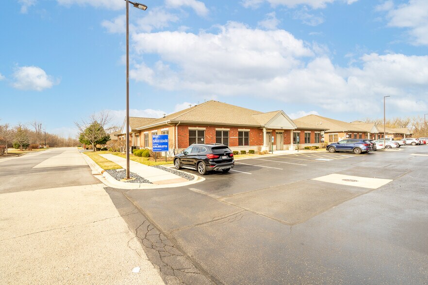 More Photos Of 16610 W 159th St, Lockport Medical For Sale