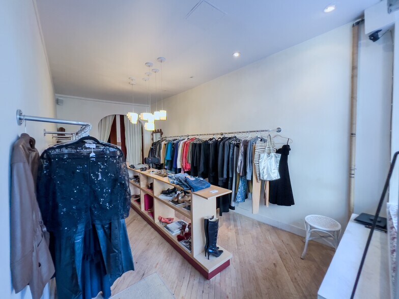 More Photos Of 98-100 Thompson St, New York Apartments For Lease