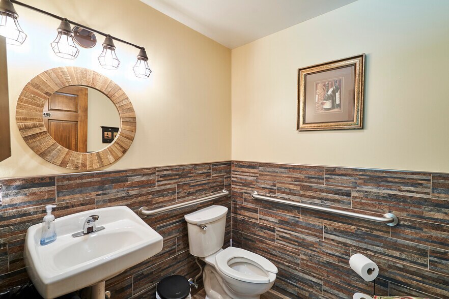 More Photos Of 834 Clyde Hill (South Countyline Rd), Geneva Winery Vineyard For Sale