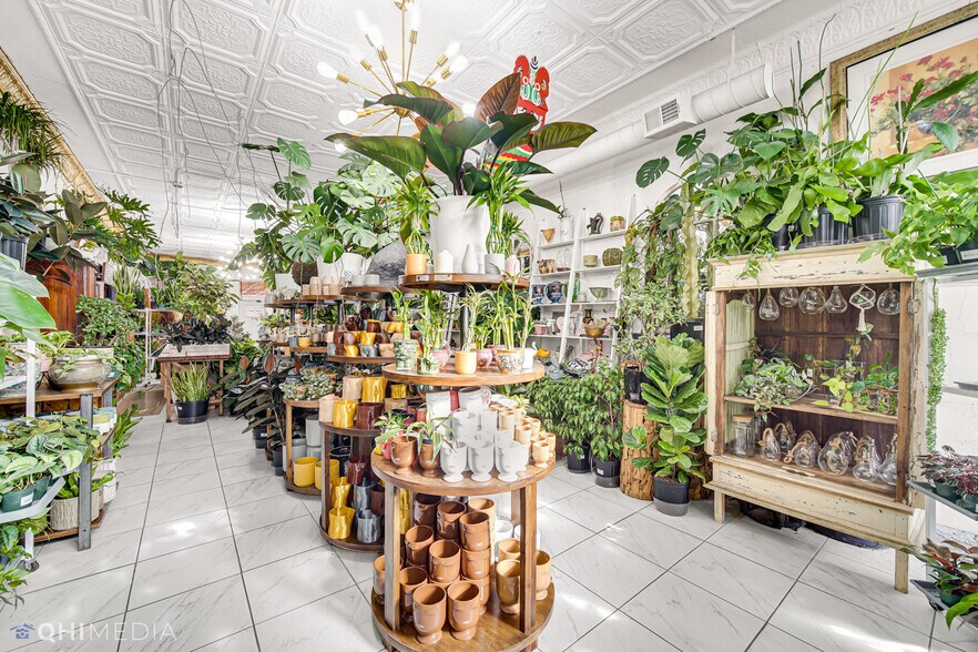 More Photos Of 2312 W Touhy Ave, Chicago General Retail For Sale