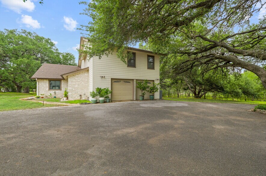 More Photos Of 8210 E FM 1518 N, Schertz Industrial For Sale