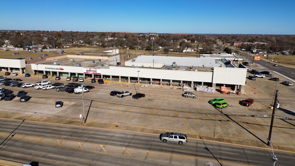 More Photos Of 7511-7525 SE 15th St, Midwest City Unknown For Lease
