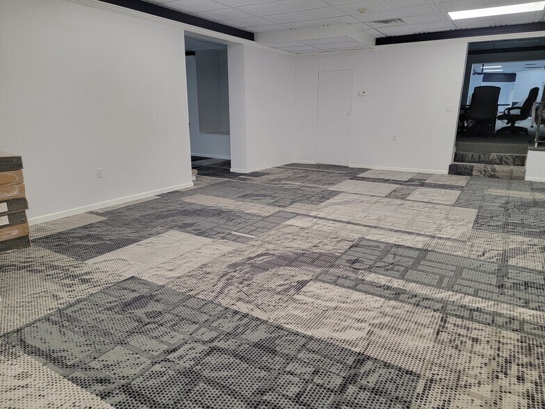 More Photos Of 71 Bellevue Ave, Langhorne Storefront Retail Office For Lease