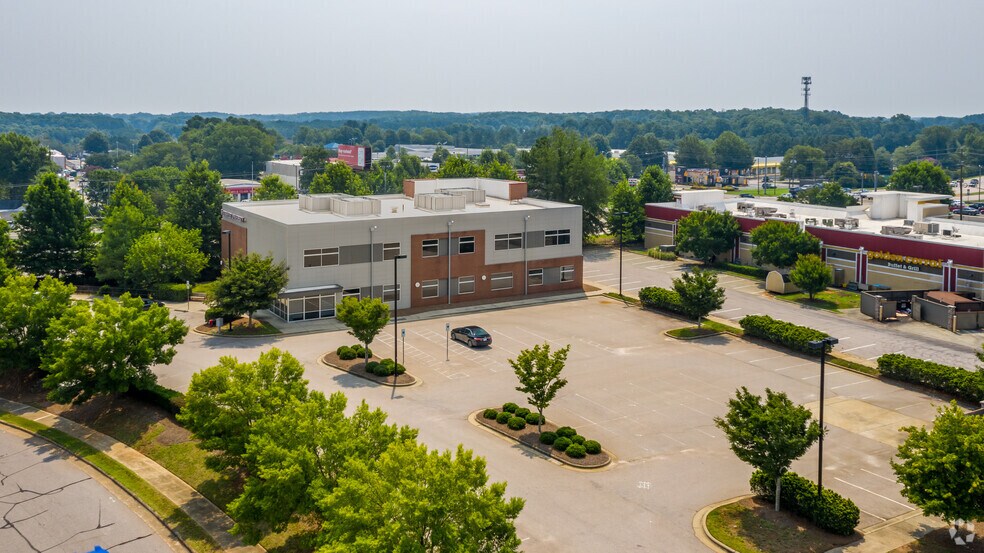 More Photos Of 3421 Olympia Dr, Raleigh Freestanding For Lease