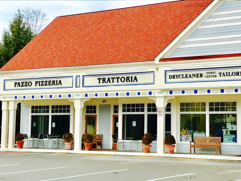 More Photos Of 575 Main St, Armonk Storefront For Lease