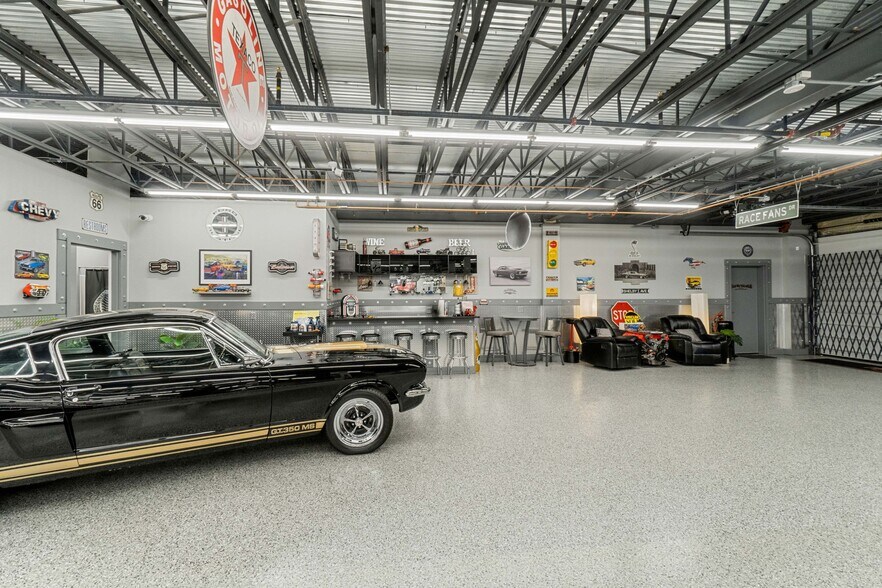 More Photos Of 2302 Turnpike St, North Andover General Retail For Sale