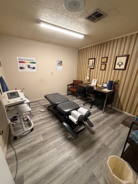 More Photos Of 2602 Chandler Rd, Muskogee Office For Sale