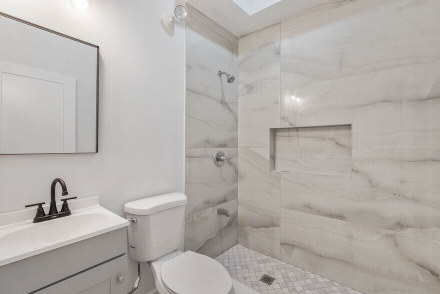 More Photos Of 1326 Point Breeze Ave, Philadelphia General Retail For Lease