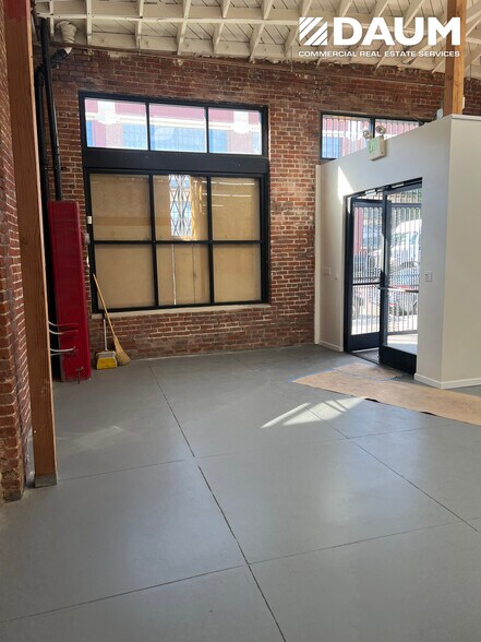 More Photos Of 800-810 S Santa Fe Ave, Los Angeles Warehouse For Lease