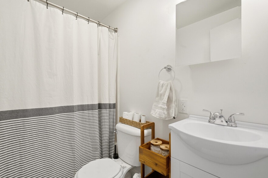 More Photos Of 3801 Hilpert St, Pittsburgh Apartments For Sale