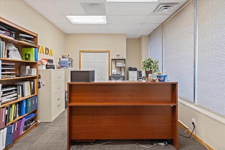 More Photos Of 1803-1807 Capitol Ave, Cheyenne Office For Sale