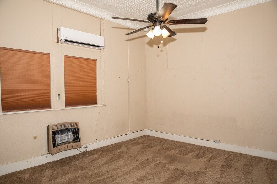 More Photos Of 515 Colorado, Burton Apartments For Sale