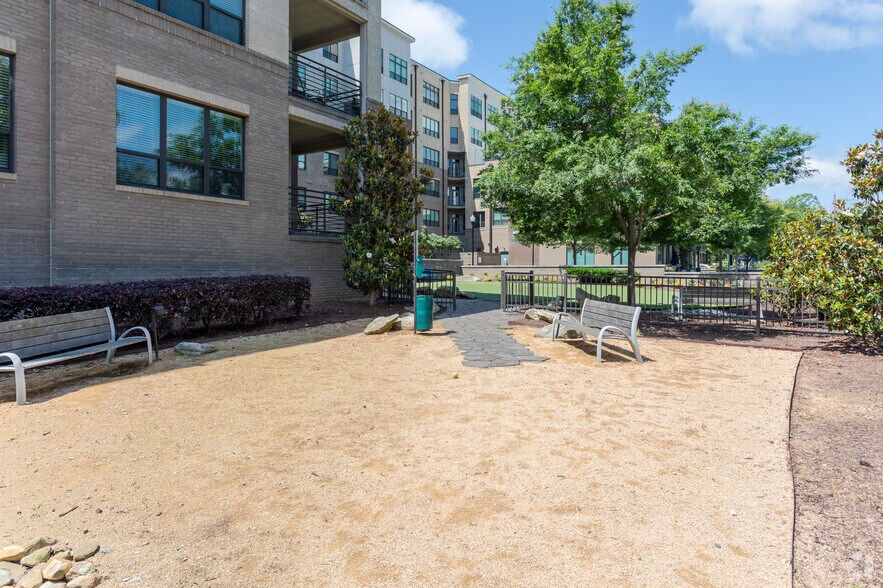 More Photos Of 810 9th St, Durham Apartments For Lease