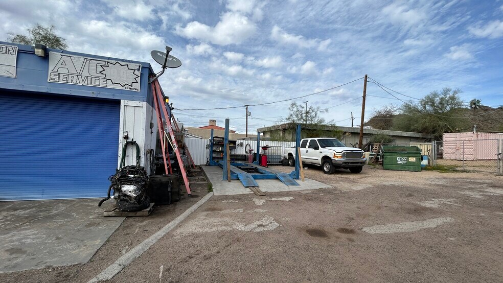 More Photos Of 13623 N Cave Creek Rd, Phoenix Auto Repair For Sale
