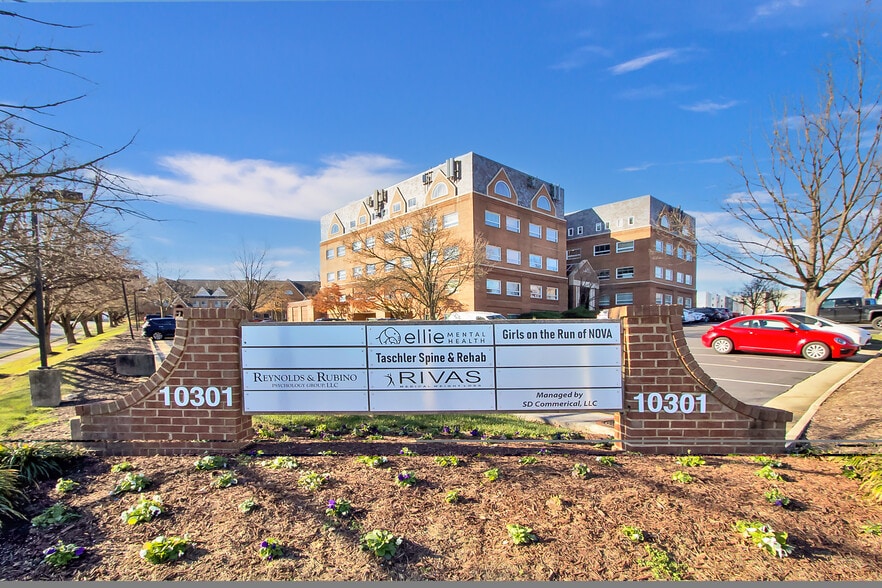 More Photos Of 10301 Democracy Ln, Fairfax Office For Lease