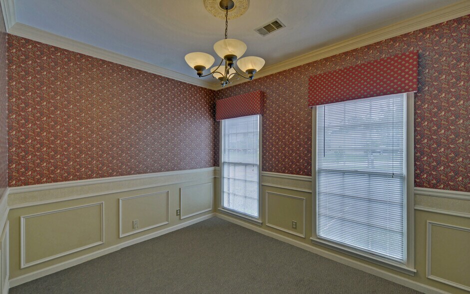 More Photos Of 131 W Savannah St, Toccoa Office For Lease